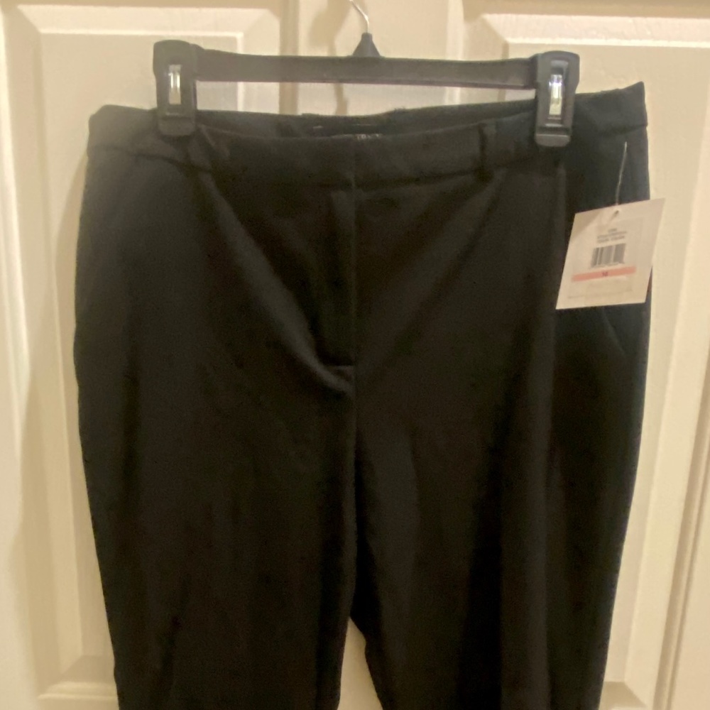 New Ellen Tracy - Black - Suit Pants - Size 10